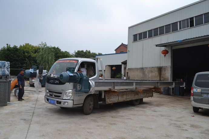 ���ɟo(w��)�S����ݔ�͙C(j��)